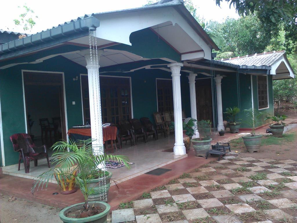 Elephant Safari Lodge Sigiriya Junction Хабарана Екстер'єр фото