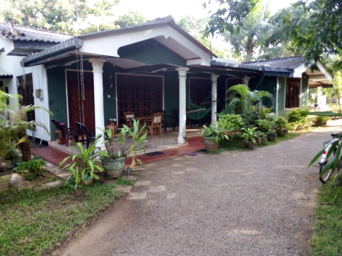 Elephant Safari Lodge Sigiriya Junction Хабарана Екстер'єр фото